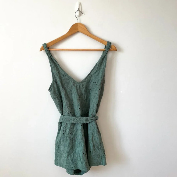 Zara Green Lace Jumpsuit - Picture 8 of 9